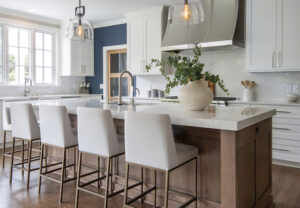 Carousel-2599 Stunning Storage